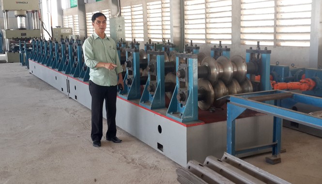 Việt Nam sản xuất tôn hộ lan chuẩn quốc tế Việt Nam sản xuất tôn hộ lan chuẩn quốc tế