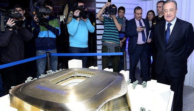 Nhận 350 triệu bảng, Real Madrid ‘bắt tay’ với Man City Perez bắt tay với Sheikh Mansour để cải tạo sân Bernabeu.