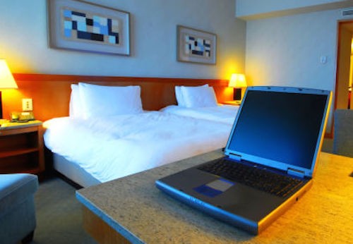 Hacker khống chế Wi-Fi khách sạn để ăn cắp bí mật Kết nối vào hệ thống Wi-Fi khách sạn cũng không còn an toàn.