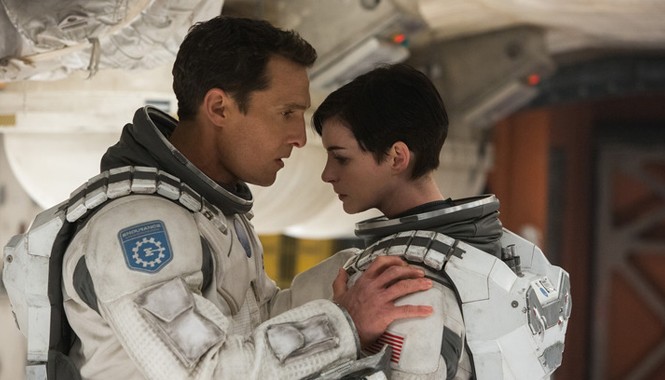 Tình yêu không mất hút trong hố đen Interstellar mang lại nhiều trải nghiệm thú vị.