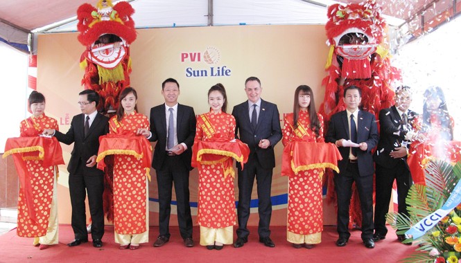 PVI Sun Life khai trương văn phòng tại Hải Phòng Đại diện PVI Sun Life cắt băng khánh thành khai trương văn phòng kinh doanh tại Hải Phòng.
