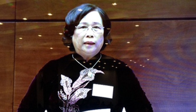 'Làn gió' tăng lương không đủ làm mát người lao động Bộ trưởng Phạm Thị Hải Chuyền đăng đàn trả lời chất vấn.