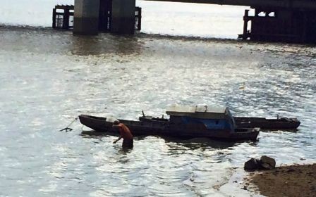 Phát hiện thi thể trôi sông cùng lá thư tuyệt mệnh Đoạn sông gần cầu Hóa An, nơi phát hiện thi thể nam thanh niên.