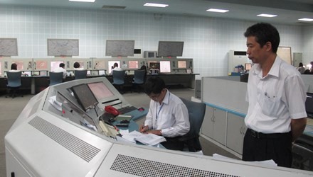 Công an vào cuộc vụ 'tê liệt sân bay vì mất điện' Khu vực điều hành của Trung tâm Kiểm soát bay đường dài Hồ Chí Minh. Ảnh: Sỹ Lực.