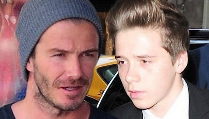 Beckham và cậu cả Brooklyn bị tai nạn giao thông Trong khi Beckham chấn thương ở vai thì cậu cả Brooklyn lại hoàn toàn bình an vô sự. Ảnh: Twitter.