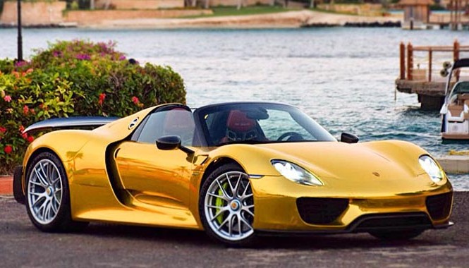 Mê mẩn ngắm Porsche 918 Spyder dát vàng của dân chơi Ả Rập Mê mẩn ngắm Porsche 918 Spyder dát vàng của dân chơi Ả Rập