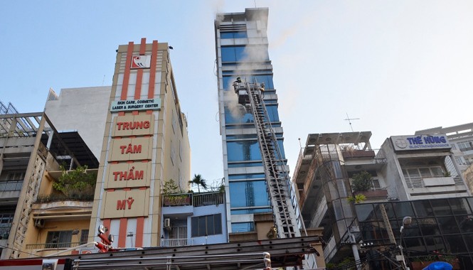 Thẩm mỹ viện “Nữ hoàng Ai Cập” bốc cháy Hiện trường vụ cháy.