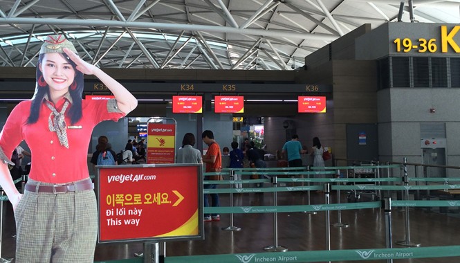 Vietjet bán 5.000 vé bay Hà Nội – Seoul với giá 0 đồng Hình ảnh Vietjet tại sân bay Incheon Hàn Quốc.