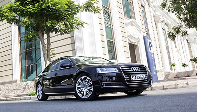 Audi A8L của Hồ Ngọc Hà sang chảnh ra sao? Thiết kế trẻ trung, sang trọng trên Audi A8L.