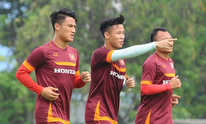 Hé lộ danh sách cầu thủ U23 bổ sung cho tuyển Việt Nam Hé lộ danh sách cầu thủ U23 bổ sung cho tuyển Việt Nam