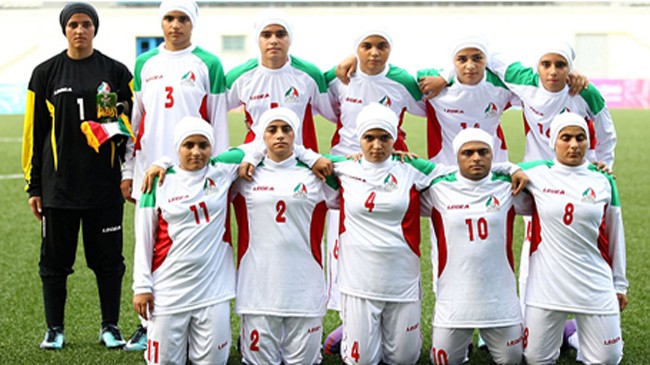 Tám thành viên đội nữ Iran là... đàn ông 8 cầu thủ nữ Iran bị phát hiện là... đàn ông.