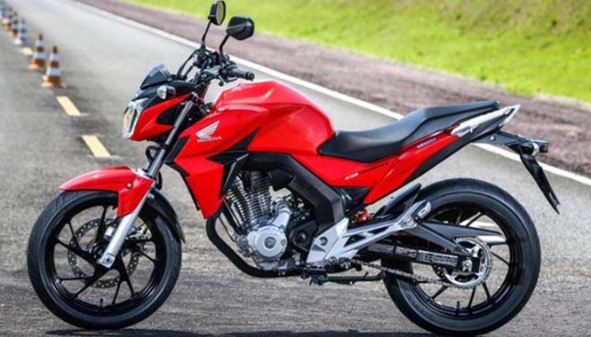 Honda trình làng naked bike 250 phân khối mới Honda CB Twister 250 dành cho thị trường Brazil.
