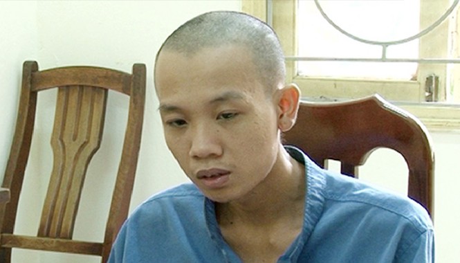 Lừa thầy giáo uống trà sữa có thuốc mê, cướp tài sản Sơn tại cơ quan điều tra.