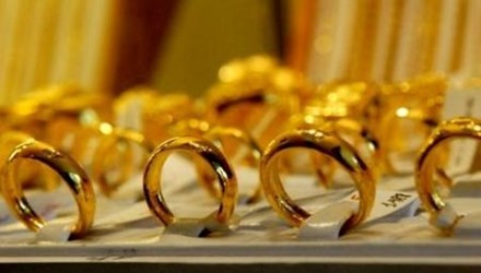 Vàng tăng nhẹ, tỷ giá USD neo sát trần Ảnh minh họa: Internet.