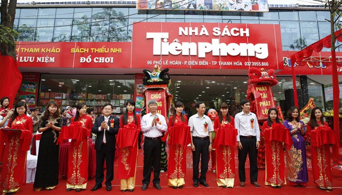 Nhà sách Tiền Phong thuộc top 100 thương hiệu dẫn đầu Việt Nam năm 2015 Nhà sách Tiền Phong thuộc top 100 thương hiệu dẫn đầu Việt Nam năm 2015