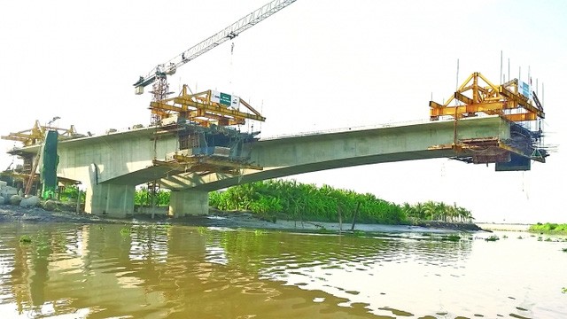 Điều chuyển Giám đốc Ban quản lý để dự án chậm tiến độ Cầu Niệm - một trong những công trình phục vụ tích cực cho giao thông đô thị Hải Phòng.