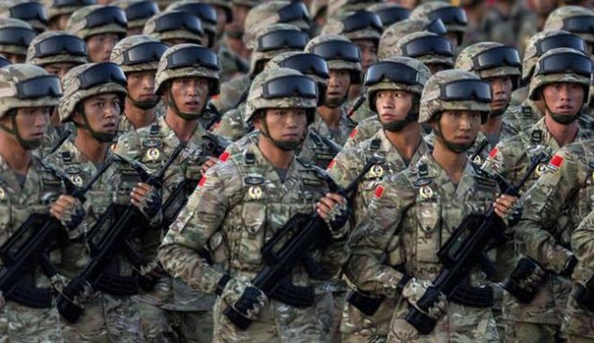 Tiết lộ bố trí binh lực Trung Quốc ở 5 đại chiến khu Binh lính Trung Quốc tham gia buổi diễu binh trong buổi lễ kỷ niệm kết thúc Chiến tranh thế giới thứ hai. Ảnh: Getty Images.