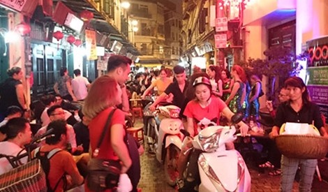 'Phố Tây' và những khoảng tối… Một góc “phố Tây”.