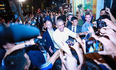 Truyền thông 'phát sốt' về chuyến thăm Việt Nam của ông Obama Truyền thông 'phát sốt' về chuyến thăm Việt Nam của ông Obama
