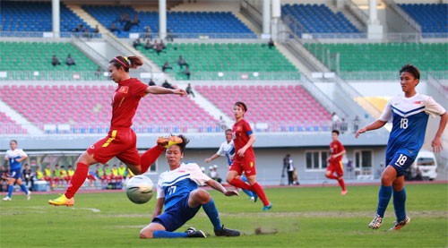 Tuyển nữ VN thắng 14-0 trong trận ra quân giải Đông Nam Á Tuyển nữ Việt Nam có khởi đầu suôn sẻ. Ảnh: MFF.