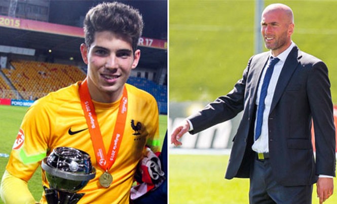Zidane cho con trai 18 tuổi vào danh sách đấu Siêu Cup châu Âu Luca (trái) trưởng thành từ lò đào tạo Real.