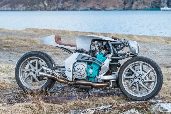 Yamaha GTS1000 - 'quái thú' phá cách của thợ Na Uy Tay thợ Roel Scheffers của xưởng độ Scheffers Engineering ở Velfjord, Na Uy, giới thiệu mẫu siêu môtô độ phong cách cafe racer kết hợp hiện đại.