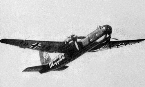 'Cỗ quan tài bay' khiến nhiều phi công phát xít Đức chết oan Oanh tạc cơ Heinkel He-177 của phát xít Đức. Ảnh: History.