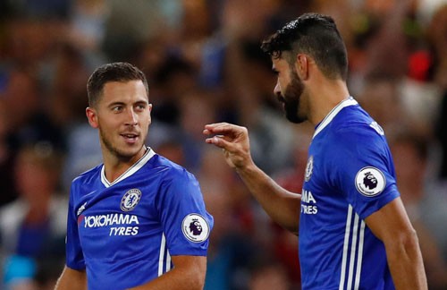 Costa nổ súng phút cuối, Chelsea thắng trận derby London Hazard và Costa lần lượt ghi bàn cho Chelsea trong mùa giải mới. Ảnh: Reuters.