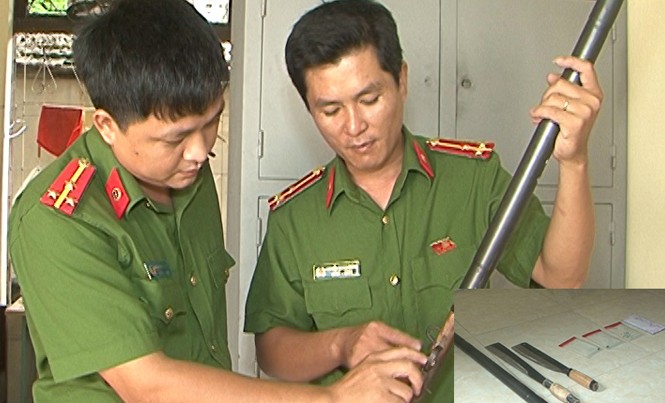 Triệt phá nhóm đánh bạc chuyên nghiệp trên xe khách Một số hình ảnh vụ việc. Ảnh: Công an Thanh Hóa.