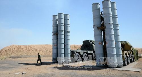 Nga đưa 'rồng lửa' S400, S300 vào tập trận ở Kavkaz Hệ thống phòng thủ tên lửa S-300 của Nga. Ảnh: AP/TTXVN.