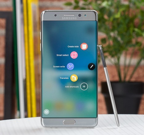 Samsung sẽ phải mất một tỷ USD để thu hồi và thay thế Galaxy Note7 Samsung sẽ phải mất một khoản tiền không hề nhỏ để xử lý sự cố với Galaxy Note7 và giữ lại hình ảnh của mình.