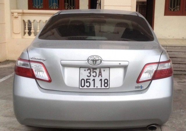 Vụ mẹ “thủ khoa 3 khối” tử nạn: Bất thường xe Camry đeo biển... Audi Chiếc ô tô Camry do Phó trưởng Công an huyện Kim Sơn điều khiển, tông tử vong chị Tú, đeo biển của một xe ô tô khác.