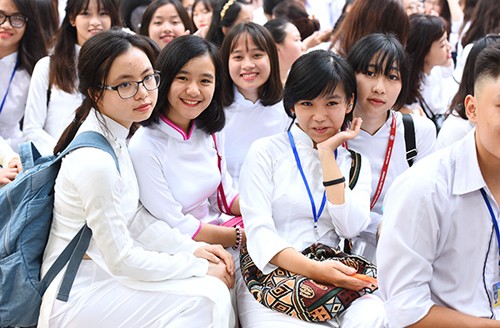Chiều nay công bố phương án thi THPT quốc gia 2017 Chiều 28/9, các học sinh lớp 12 sẽ biết phương án thi THPT quốc gia 2017. Ảnh: Giang Huy.