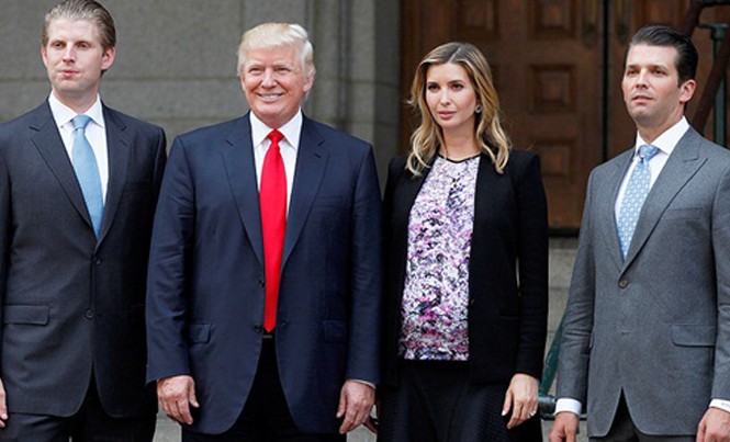 Các con Donald Trump chuẩn bị tiếp quản đế chế của cha Các con của Donald Trump sẽ tiếp quản công ty của ông. Ảnh: AFP.