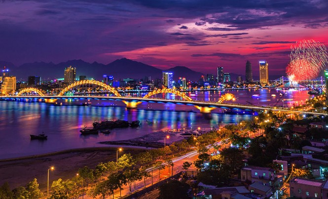 Đà Nẵng tung gói kích cầu du lịch ở Hà Nội Cảnh sông Hàn, Đà Nẵng. Ảnh: Hồng Vĩnh.