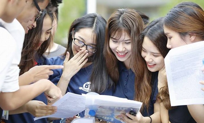 Ghi nhận nhanh chấm thi THPT: Đang quét bài trắc nghiệm, chính thức chấm Ngữ Văn Ảnh: Như Ý.