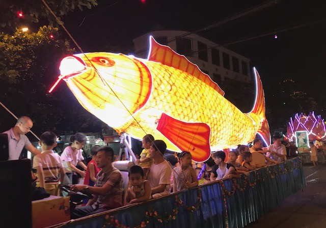 Rực rỡ đêm hội Trung thu thành Tuyên Rực rỡ đêm hội Trung thu thành Tuyên