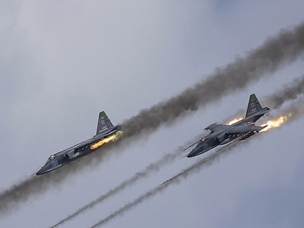 Bản tin 14H: Không quân Nga tiêu diệt nhiều chỉ huy phiến quân ở Syria Máy bay chiến đấu của không quân Nga. Nguồn: Fort Russ.