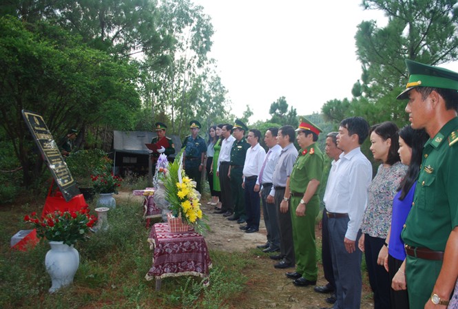 Gần 5 triệu lượt người viếng mộ Đại tướng Võ Nguyên Giáp Những ngày cao điểm, có hàng chục ngàn lượt khách hành hương, viếng mộ Đại tướng Võ Nguyên Giáp.