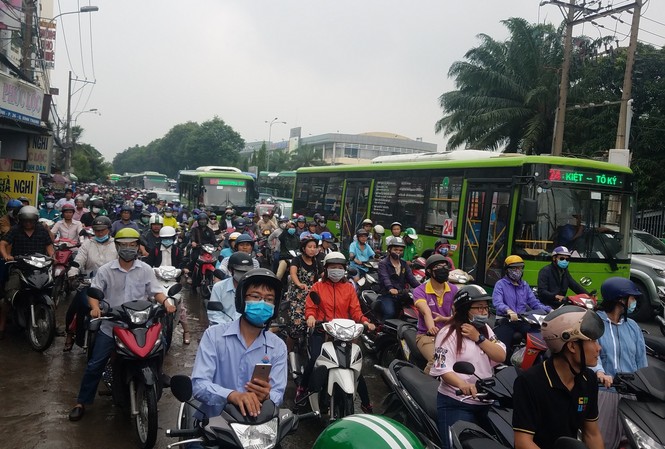 Thu phí ô tô vào trung tâm TPHCM: Chuyên gia nói gì? Thu phí ô tô vào trung tâm TPHCM: Chuyên gia nói gì?