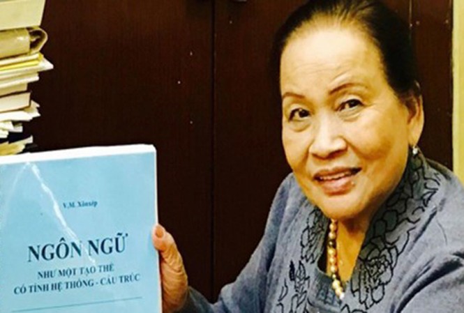 PGS.TSKH Nguyễn Tuyết Minh được trao Huy chương Pushkin của Nga PGS.TSKH Nguyễn Tuyết Minh.