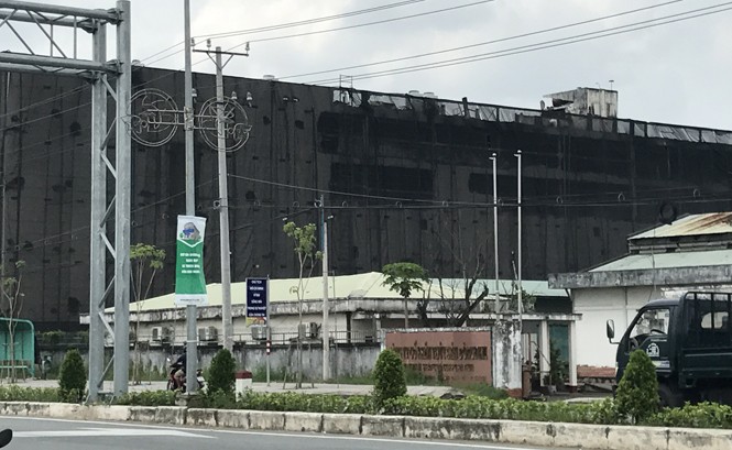 Máy hàn bắn tia lửa điện, công ty may Đài Loan lại cháy Hiện trường vụ cháy.