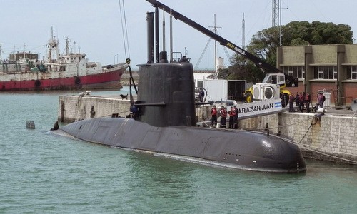 Bản tin 8H: Tàu ngầm tấn công Argentina chở 44 người mất tích Tàu ngầm ARA San Juan tại cảng. Ảnh: Wikipedia.