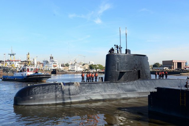 Bản tin 14H: Tàu ngầm Argentina vỡ tan bởi vụ nổ 'khủng'? Tàu ngầm ARA San Juan của Argentina.Ảnh: EPA.