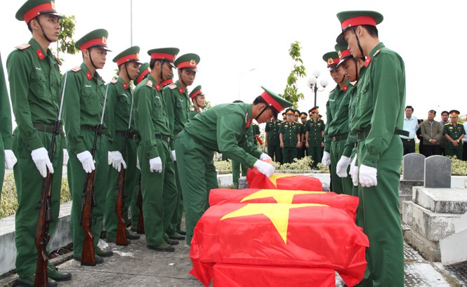 Hậu Giang cải táng 5 hài cốt liệt sĩ Lễ cải táng hài cốt liệt sĩ.