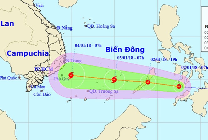 Biển Đông sắp hứng bão mạnh cấp 8 đầu tiên trong năm Vị trí và hướng di chuyển của áp thấp nhiệt đới. Ảnh: NCHMF.