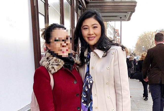 Bản tin 8H: Rò rỉ thêm hình ảnh bà Yingluck ở Anh Bà Yingluck được nhìn thấy bên ngoài trung tâm mua sắm ở London. Ảnh: Twitter.