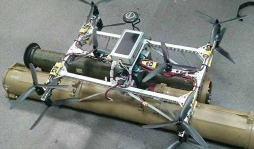 Bản tin 14H: IS âm mưu thả bom, phóng rocket vào World Cup tại Nga Máy bay không người lái mang rocket chống tăng được IS âm mưu sử dụng tấn công World Cup 2018. Ảnh: Telegram.