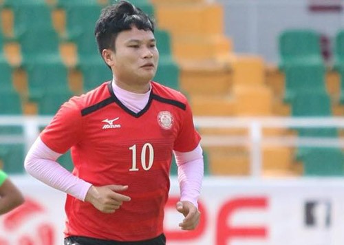 Phi Sơn: ‘Trọng tài sai còn phạt tôi thẻ đỏ’ Phi Sơn khẳng định trọng tài sai hoàn toàn khi không công nhận bàn thắng và truất quyền thi đấu với anh.