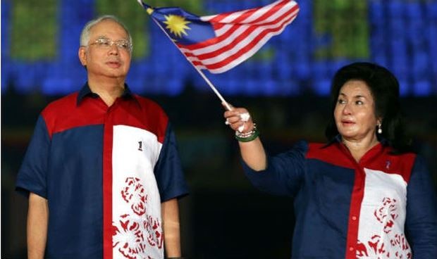 'Quý bà túi hiệu' - vợ cựu Thủ tướng Malaysia sắp bị thẩm vấn Bà Rosmah Mansor và chồng - cựu Thủ tướng Malaysia Najib Razak.